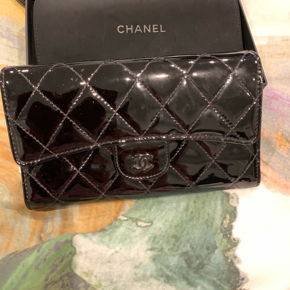 wallet - Picture 2 of 2